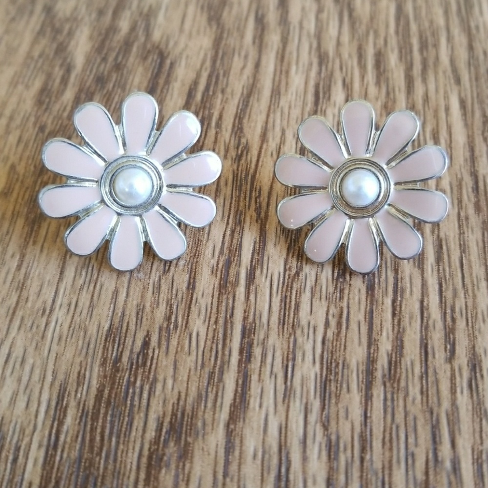 Flower earrings